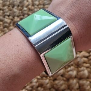Geometric hinge style cuff bracelet, mint and silver toned